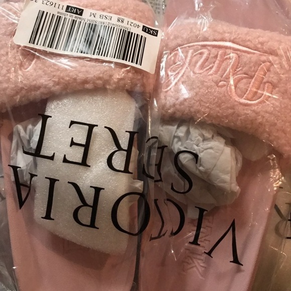 Vs pink sherpa slides chalk pink Sz m - Picture 2 of 3